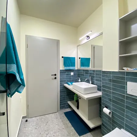 C.15 Vardan's Apartment *