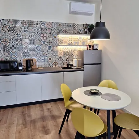 C.15 Vardan's Apartment *